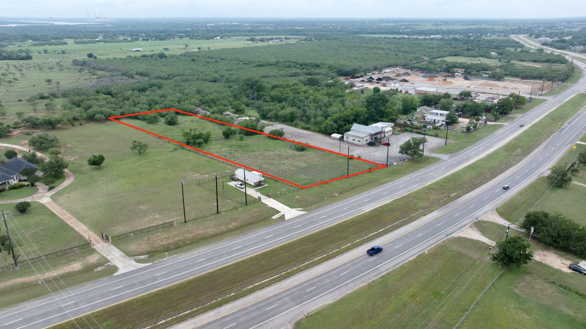 11116 US 87 E hwy, Adkins, TX à vendre Photo du bâtiment- Image 1 de 5
