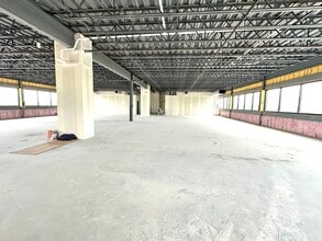 9410 Calumet Ave, Munster, IN à louer Photo intérieure- Image 2 de 4