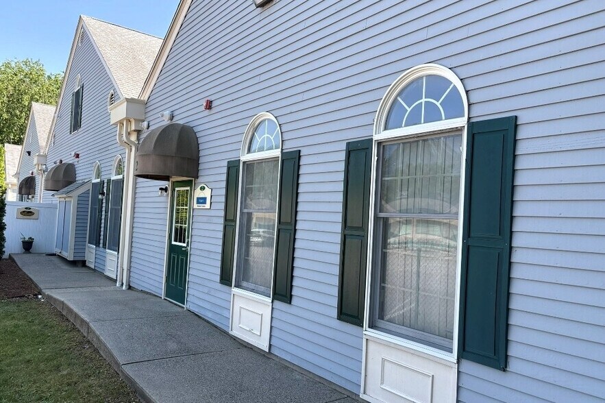 77 Access Rd, Norwood, MA à vendre - Photo du bâtiment - Image 1 de 5
