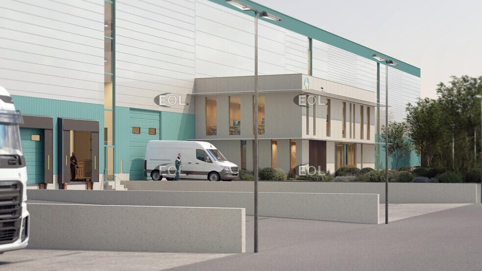 Industrial in Marignane for lease - Building Photo - Image 3 of 4