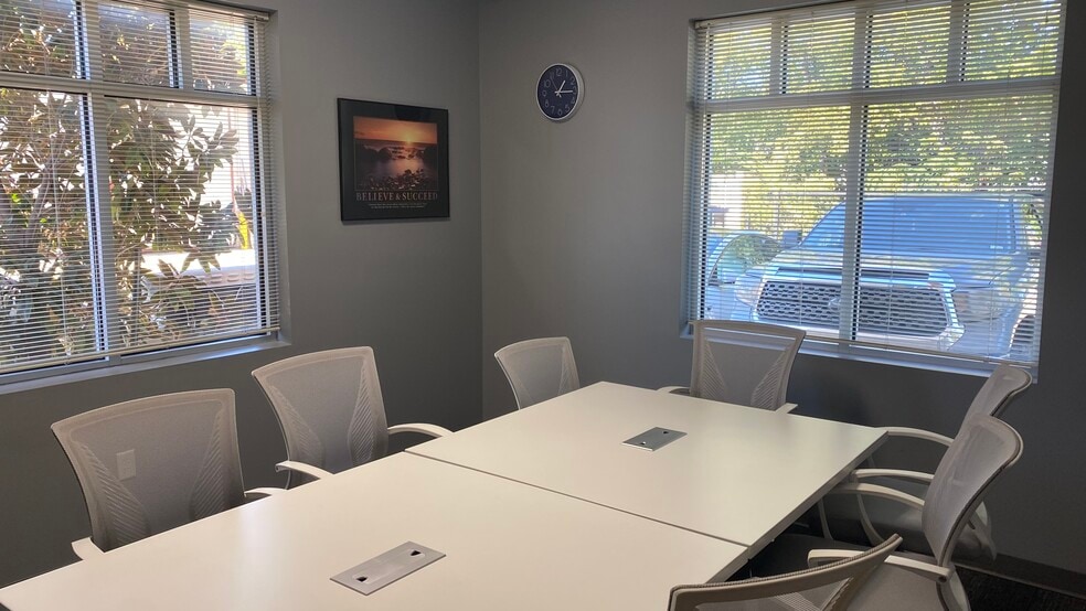 11031 Grissom Ln, Dallas, TX for sale - Building Photo - Image 2 of 10