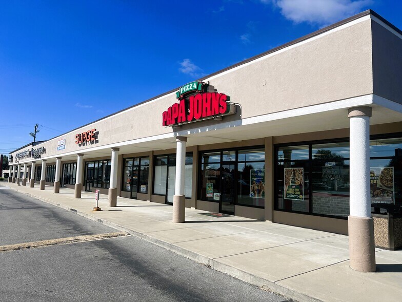 1803-1903 N Lincoln St, Greensburg, IN à louer - Photo du bâtiment - Image 2 de 4