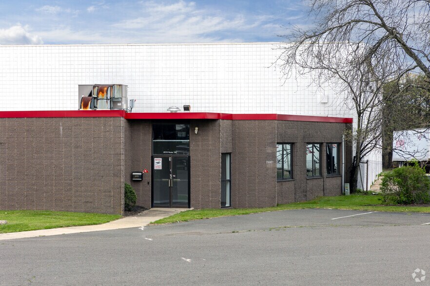 2013 Route 130 S, Florence, NJ à louer - Photo du bâtiment - Image 3 de 6