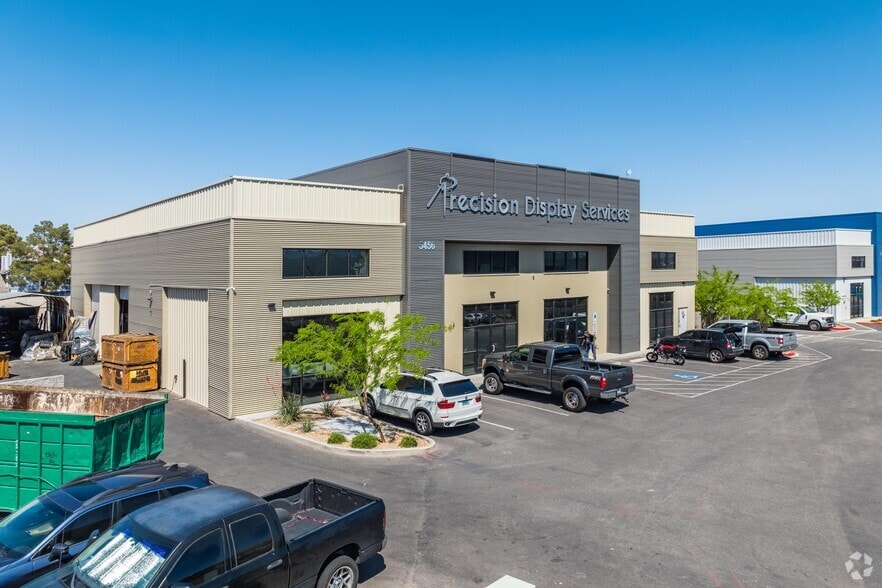 5456 Stephanie St, Las Vegas, NV for lease - Building Photo - Image 2 of 5