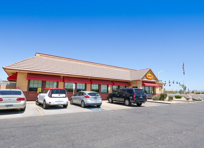 Plus de détails pour 17053 E Shea Blvd, Fountain Hills, AZ - Commerce de détail à louer