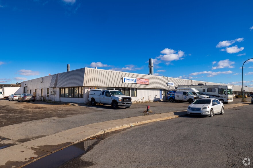 2082-2106 Chartier, Dorval, QC à vendre - Photo du bâtiment - Image 2 de 8