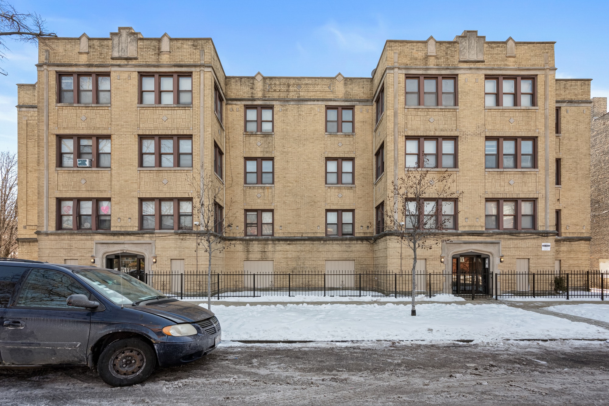447 E 82nd St, Chicago, IL for sale Primary Photo- Image 1 of 10