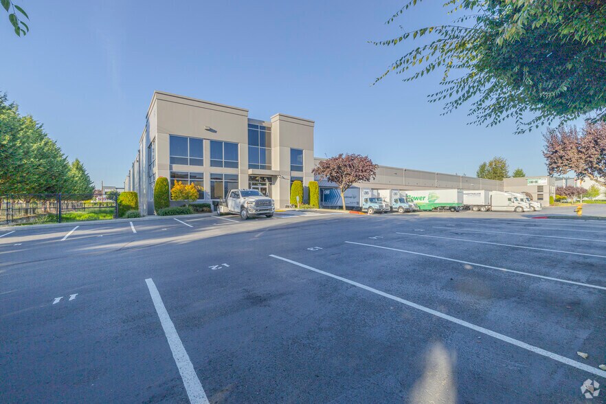 1613 132nd Ave E, Sumner, WA à louer - Photo du bâtiment - Image 3 de 5