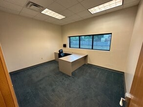 5721-5737 Bigger Rd, Dayton, OH à louer Photo intérieure- Image 2 de 10