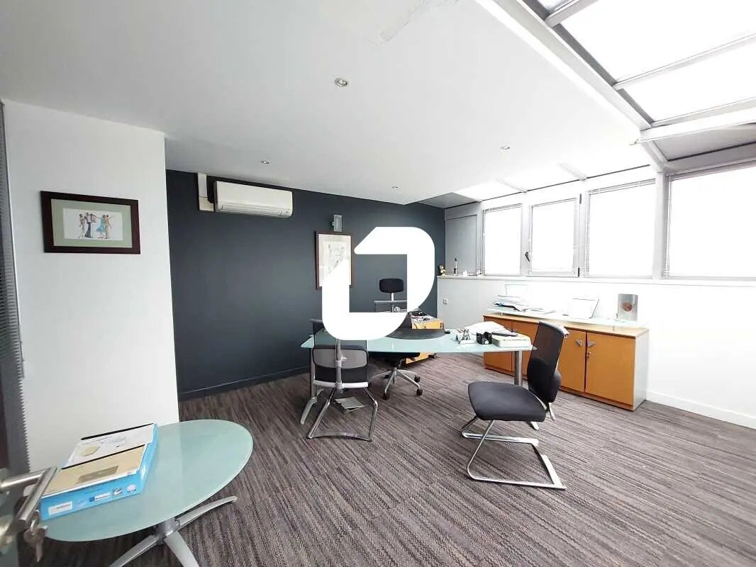 Bureau dans Vélizy-Villacoublay à louer Photo intérieure- Image 1 de 10