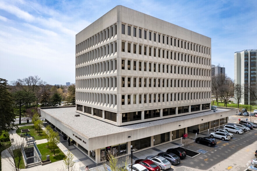 101 Queensway W, Mississauga, ON for lease - Building Photo - Image 2 of 2