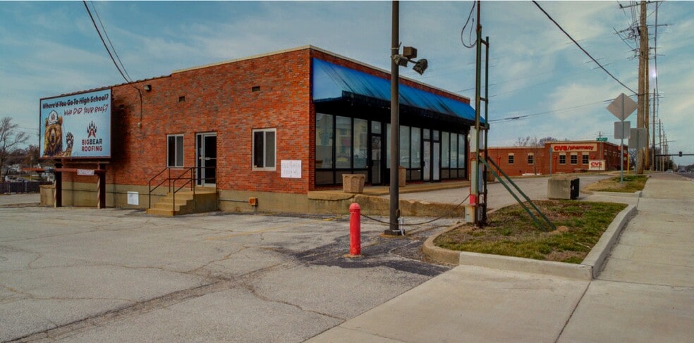 1015-1019 N Kirkwood Rd, Saint Louis, MO à vendre - Photo du bâtiment - Image 2 de 2