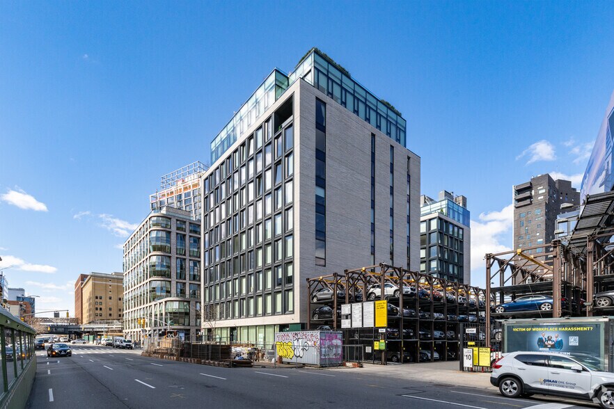 155 10th Ave, New York, NY à louer - Photo du bâtiment - Image 3 de 9