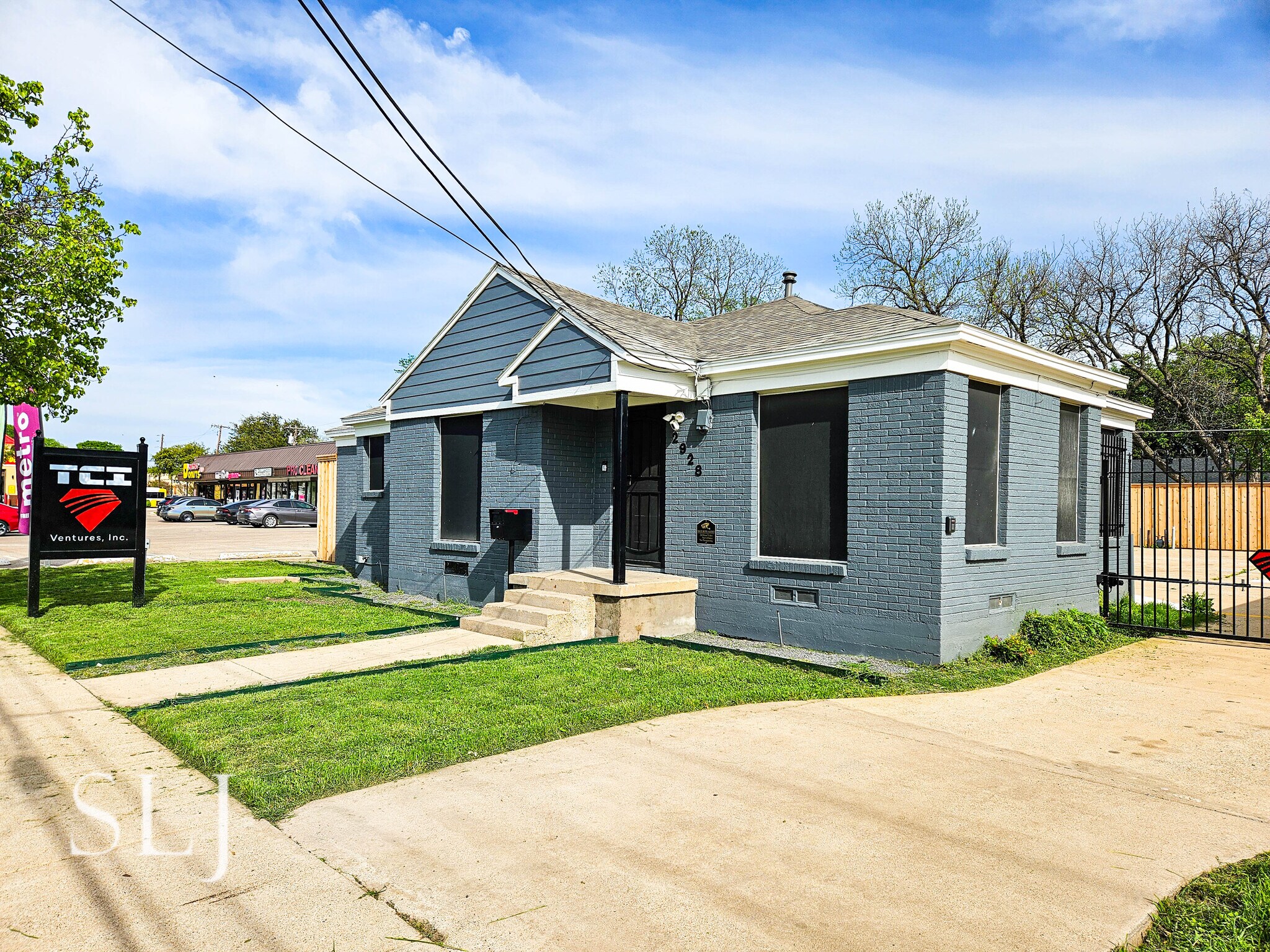 2928 Inwood Rd, Dallas, TX à louer Photo du bâtiment- Image 1 de 20
