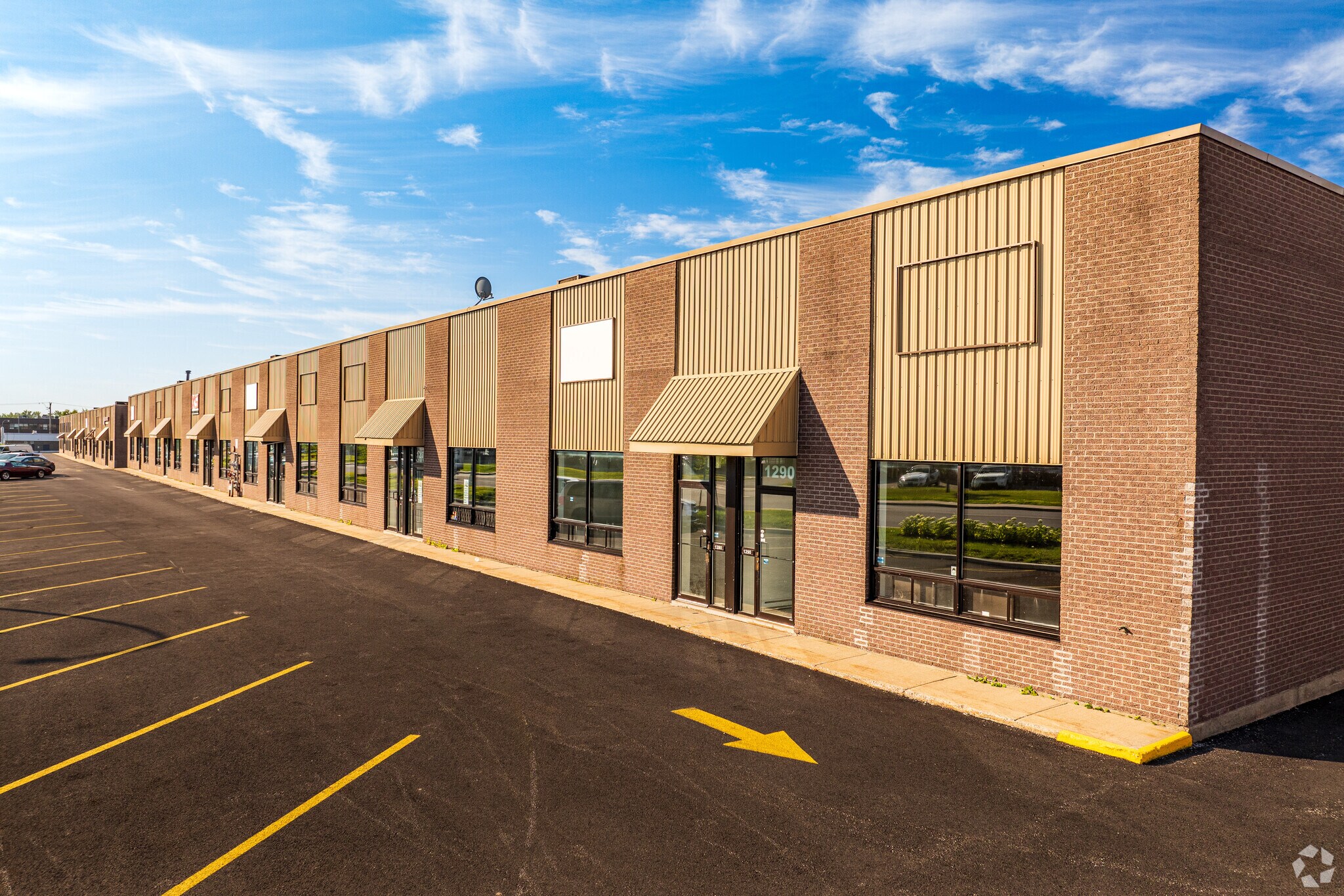 1100-1190 Rue Bégin, Saint-Laurent, QC for lease Building Photo- Image 1 of 23