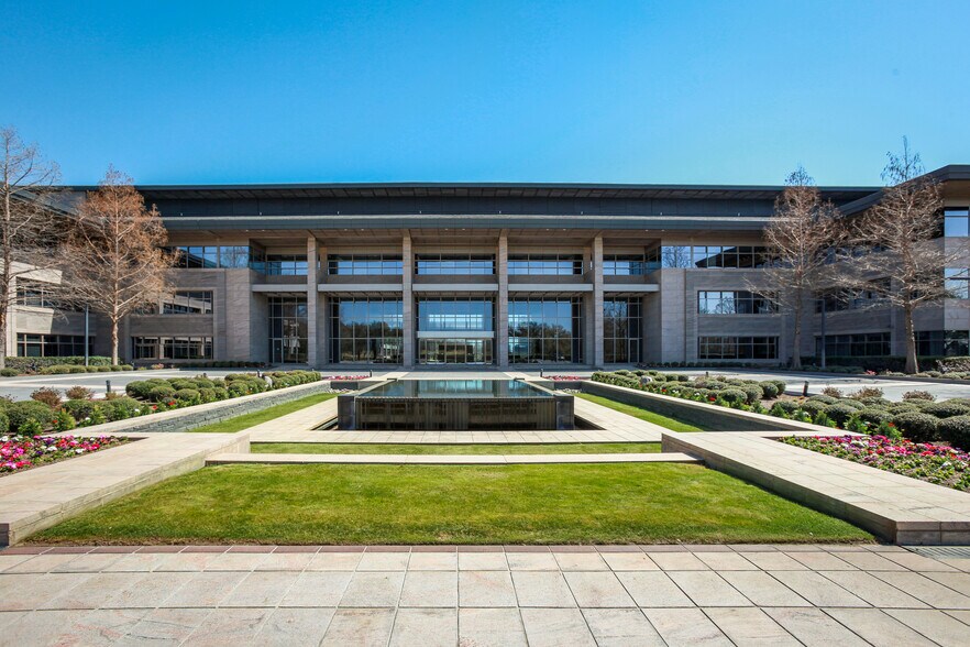 5959 Las Colinas Blvd, Irving, TX à louer - Photo du bâtiment - Image 1 de 15