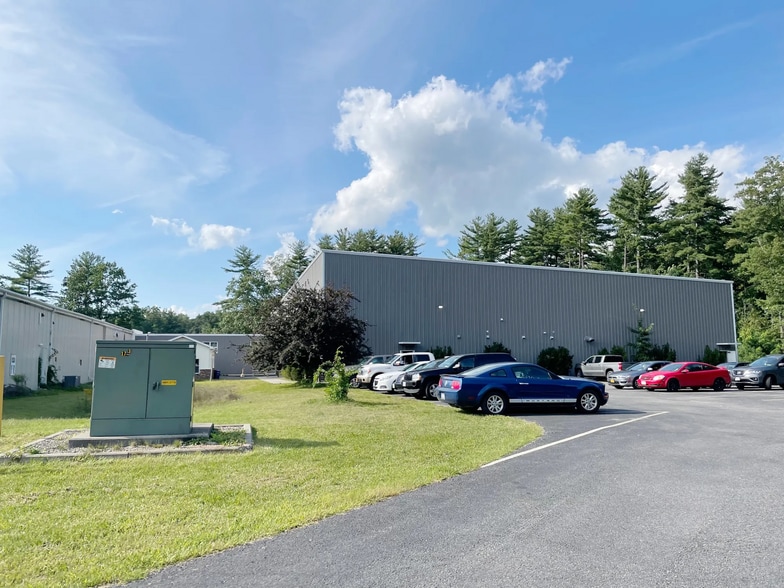 107 Pierce Rd, Clifton Park, NY for lease - Building Photo - Image 3 of 4