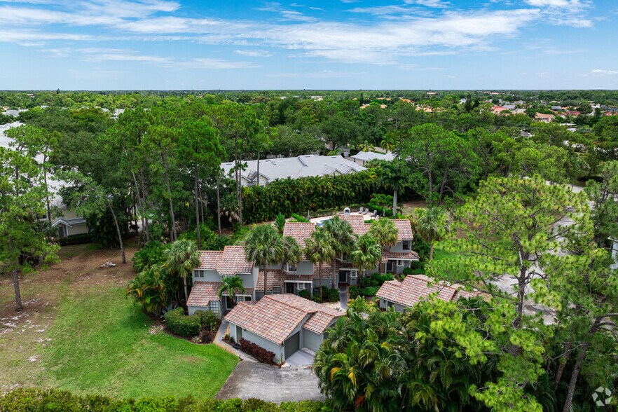 2708-2714 Santa Cruz Blvd, Naples, FL à vendre - Photo du bâtiment - Image 3 de 5