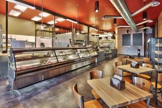 739 Clinton Ave S, Rochester, NY à louer Photo du bâtiment- Image 1 de 5