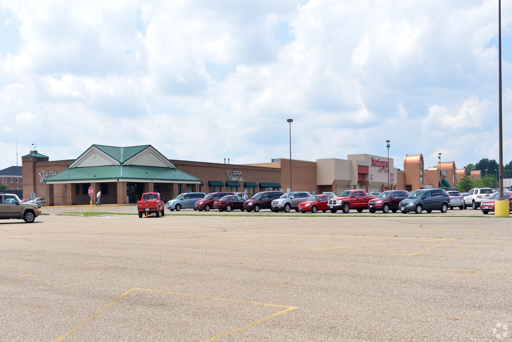 4760-4844 Everhard Rd, Canton, OH for lease Primary Photo- Image 1 of 17