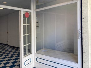 Retail in Mataró, Barcelona for lease Interior Photo- Image 1 of 5