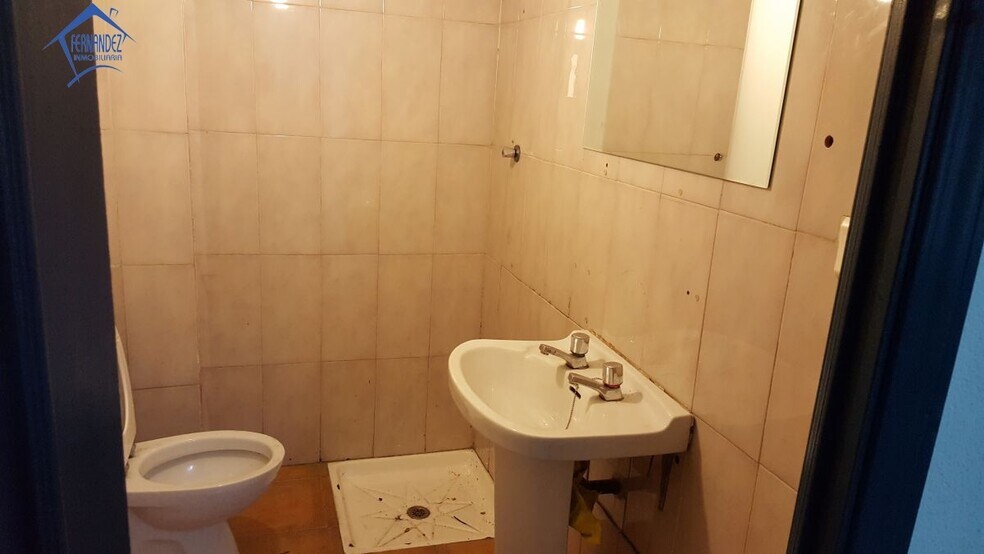 Retail in Cáceres for sale - Building Photo - Image 2 of 4