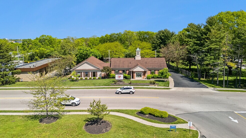 48 Corbins Mill Dr, Dublin, OH à louer - Photo du bâtiment - Image 1 de 8