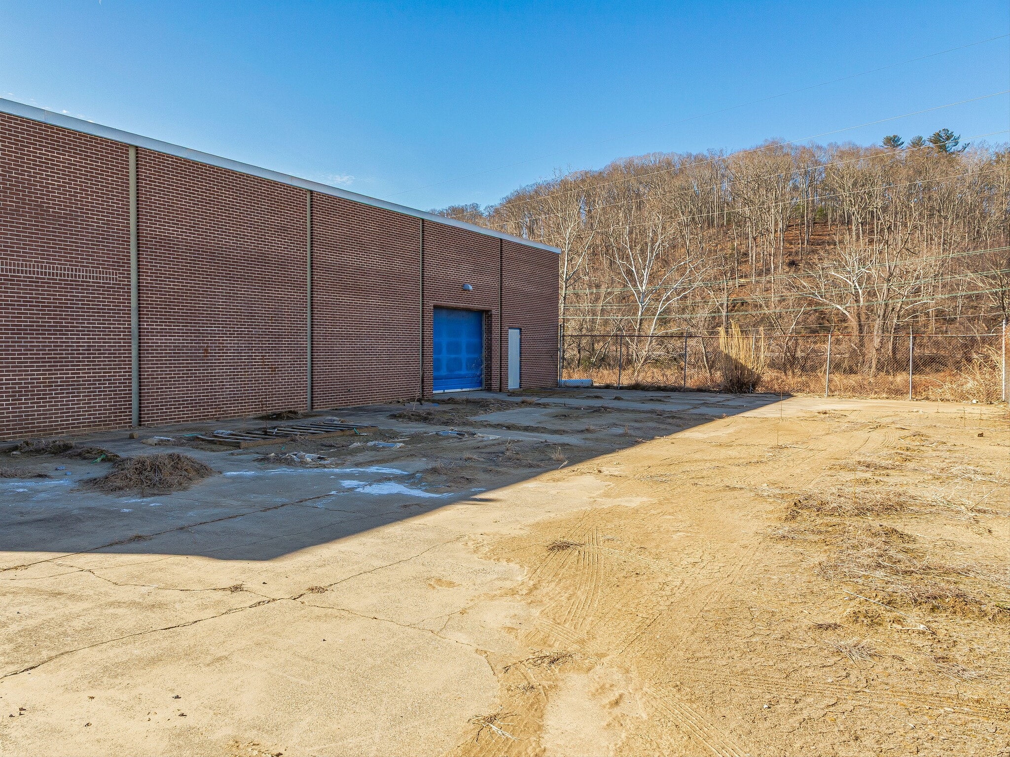 840 Riverside Dr, Asheville, NC for lease Interior Photo- Image 1 of 34