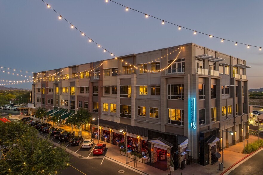 5455 E High St, Phoenix, AZ à louer - Photo du bâtiment - Image 3 de 10