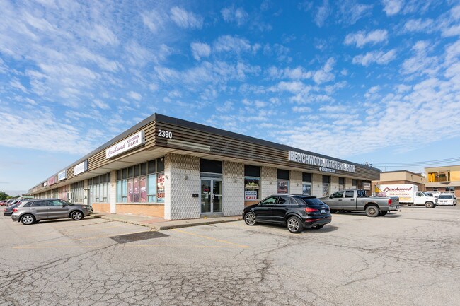 More details for 2390 Cawthra Rd, Mississauga, ON - Flex for Lease