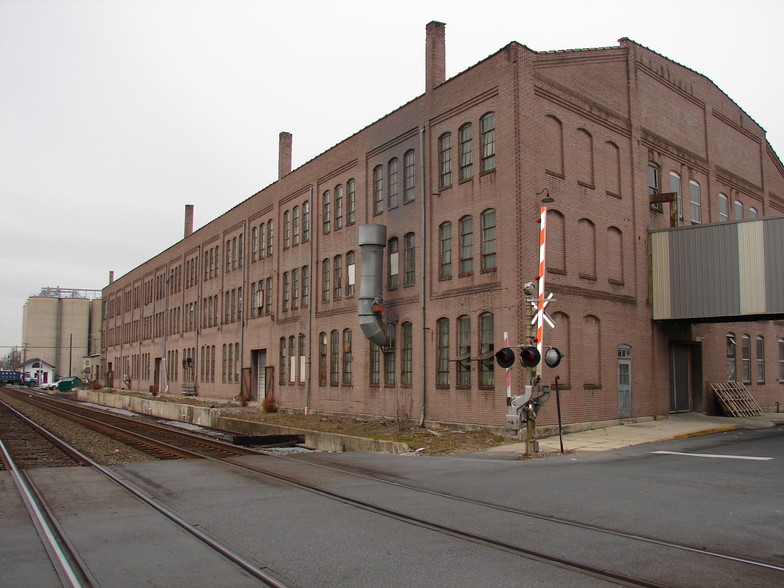 Industriel dans Fleetwood, PA à vendre - Photo principale - Image 1 de 1