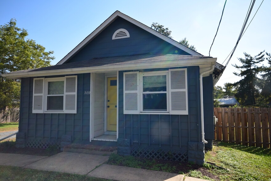 7139 Shreve Rd, Falls Church, VA for lease - Primary Photo - Image 1 of 6