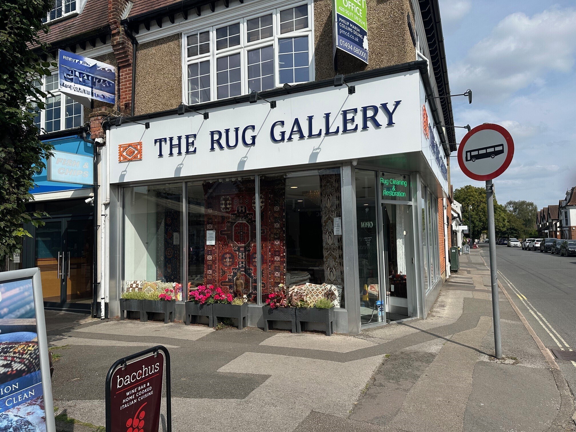 3 The Broadway, Penn Road, Beaconsfield à louer Photo du bâtiment- Image 1 de 8