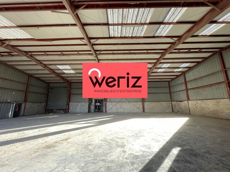 142 Avenue Des Paluds, Aubagne à louer - Photo du bâtiment - Image 2 de 8