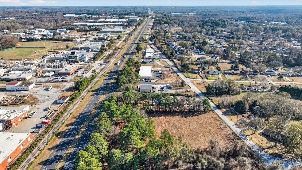 313 New Neely Ferry Road, Mauldin, SC à vendre - Photo du bâtiment - Image 2 de 6