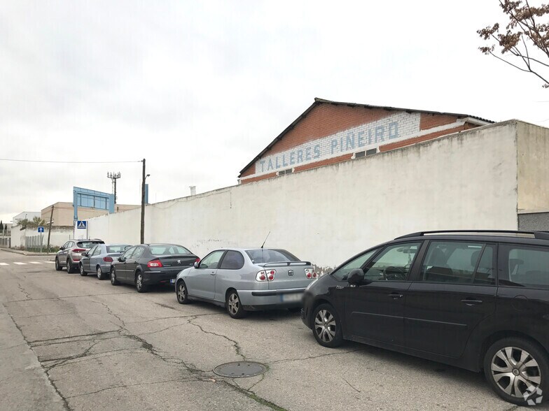 Camino de Coslada, 40, Madrid, Madrid à louer - Photo du bâtiment - Image 3 de 3