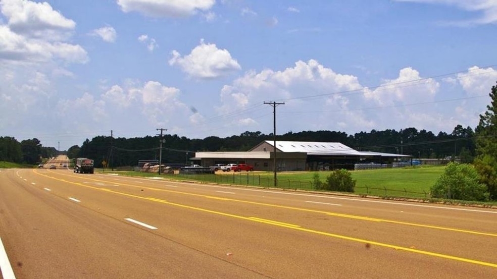 2035 Highway 98 E, McComb, MS for sale - Primary Photo - Image 1 of 1