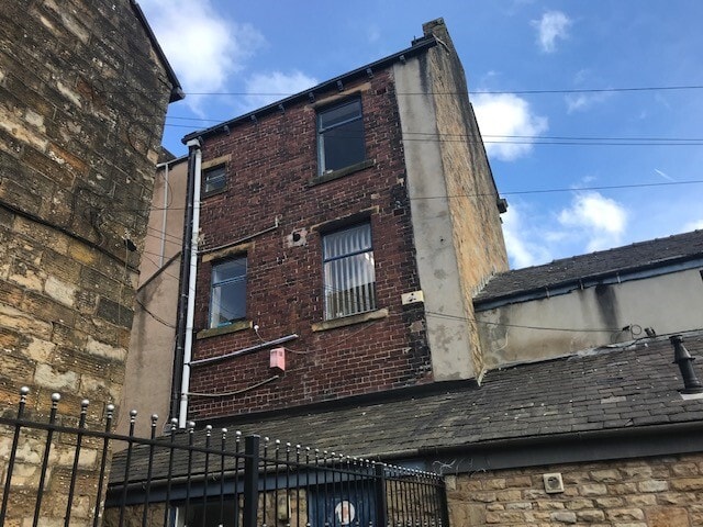 33A Parker Ln, Burnley à vendre - Photo du bâtiment - Image 3 de 3