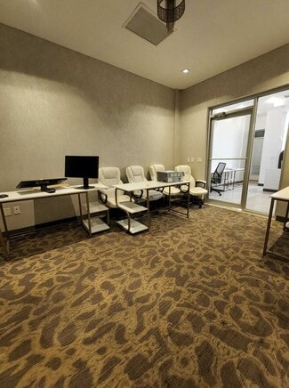 More details for 311 Roebling St, Brooklyn, NY - Office for Lease