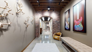 129 S Main St, Grapevine, TX for lease Matterport 3D Scan- Image 2 of 21