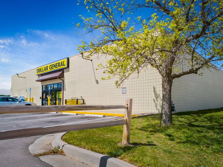 4520 E 13th St N, Wichita, KS à vendre - Photo du bâtiment - Image 2 de 4