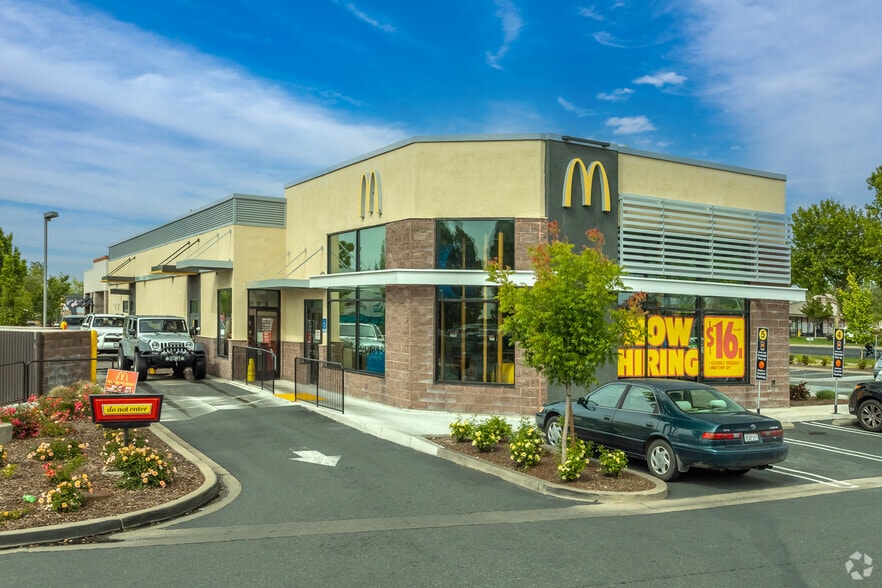 6706-6770 Stanford Ranch Rd, Roseville, CA for lease - Building Photo - Image 2 of 17