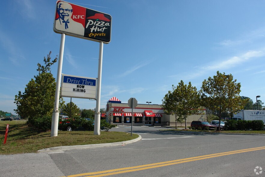 76106 Sidney Pl, Yulee, FL for lease - Building Photo - Image 2 of 3