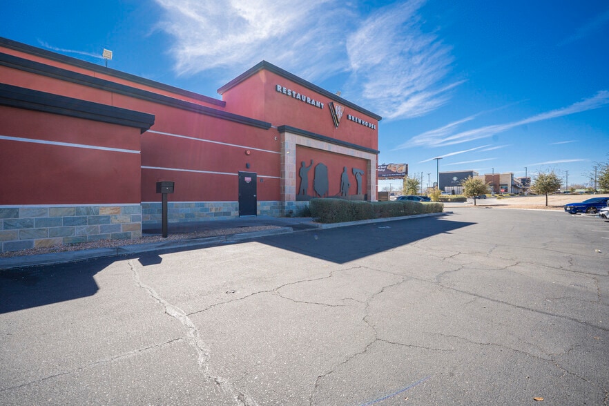 11600 Amargosa Rd, Victorville, CA à vendre - Photo du bâtiment - Image 3 de 18