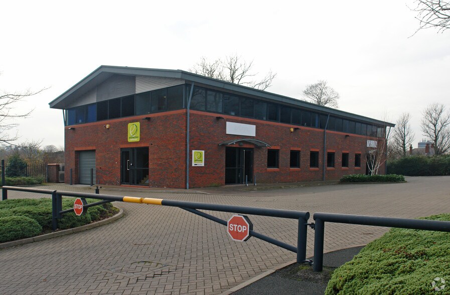 6 Sovereign Rd, Birmingham à louer - Photo du bâtiment - Image 2 de 3