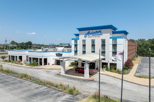 Plus de détails pour 6921 S Lindbergh Blvd, Saint Louis, MO - Services hôteliers à vendre