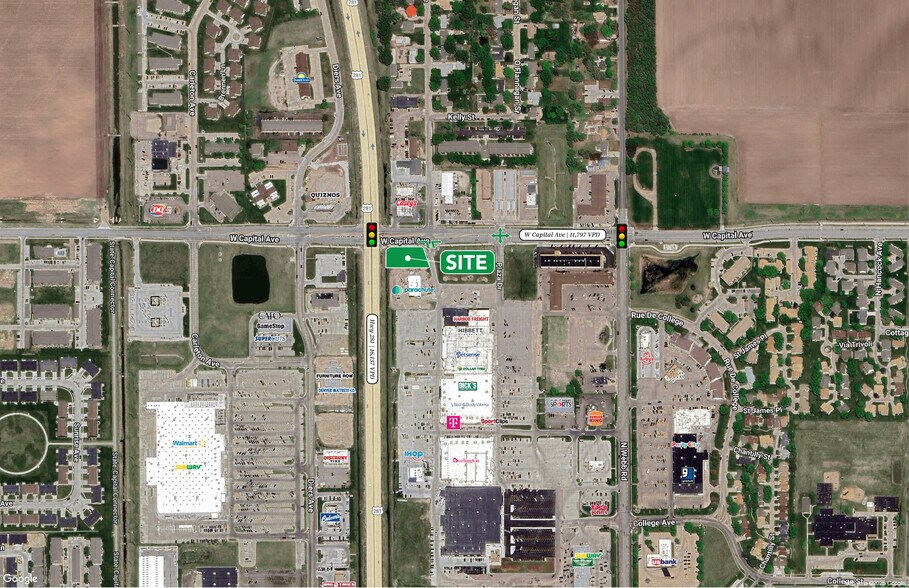 3427 W Capital Ave, Grand Island, NE à vendre - Photo du bâtiment - Image 2 de 2