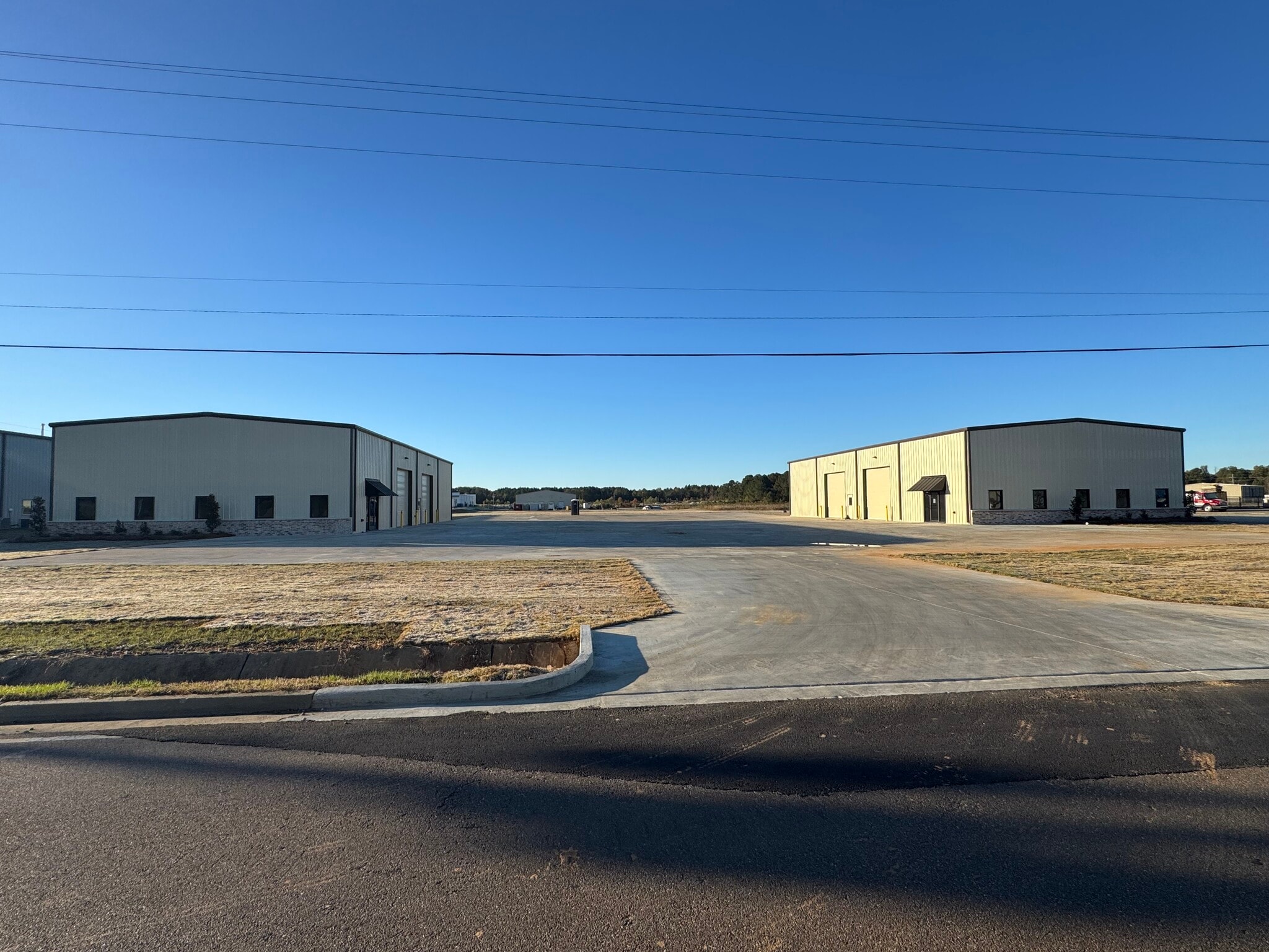 107 Aerosmith Dr, Richland, MS for lease Building Photo- Image 1 of 19