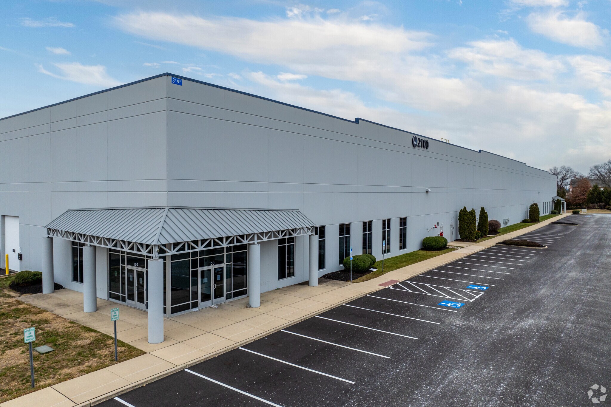 2100 Center Square Rd, Logan Township, NJ à louer Photo du bâtiment- Image 1 de 5