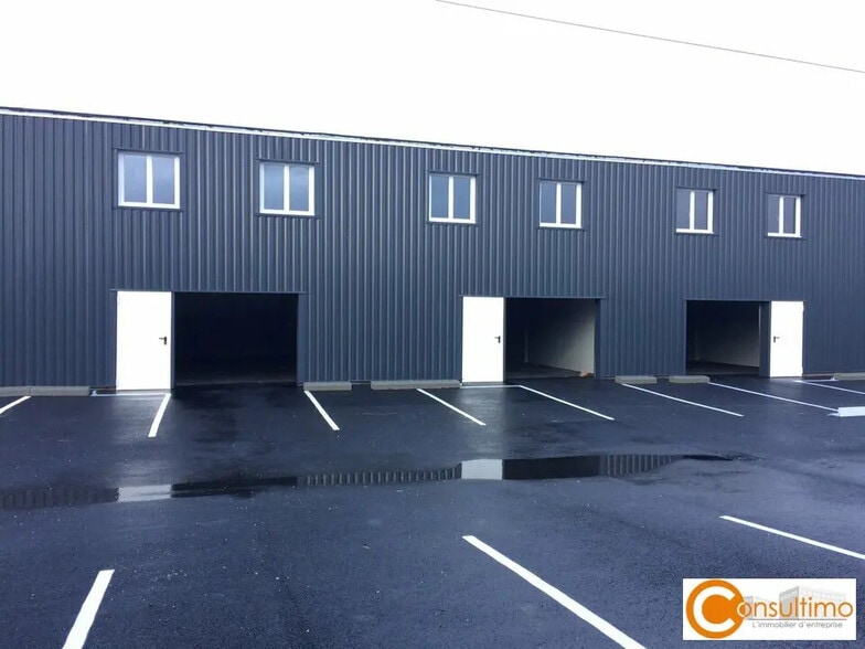 Flex in Bordeaux for lease - Building Photo - Image 1 of 3